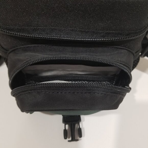 Lowepro Nova Micro AW Camera Shoulder Bag (Forest Green/Black), EUC - Picture 9 of 13